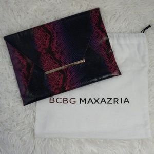 BCBG MAXAZARIA Llene Envelope Clutch (NWT)